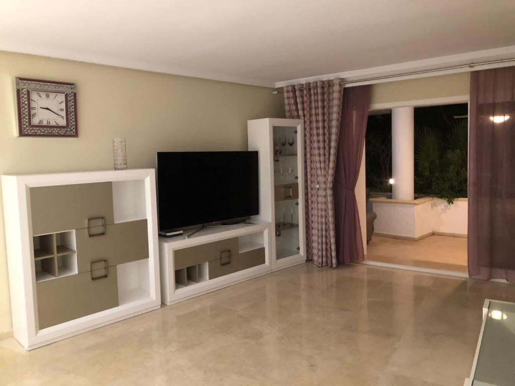 Dominion Apartments إِستيبونا المظهر الخارجي الصورة